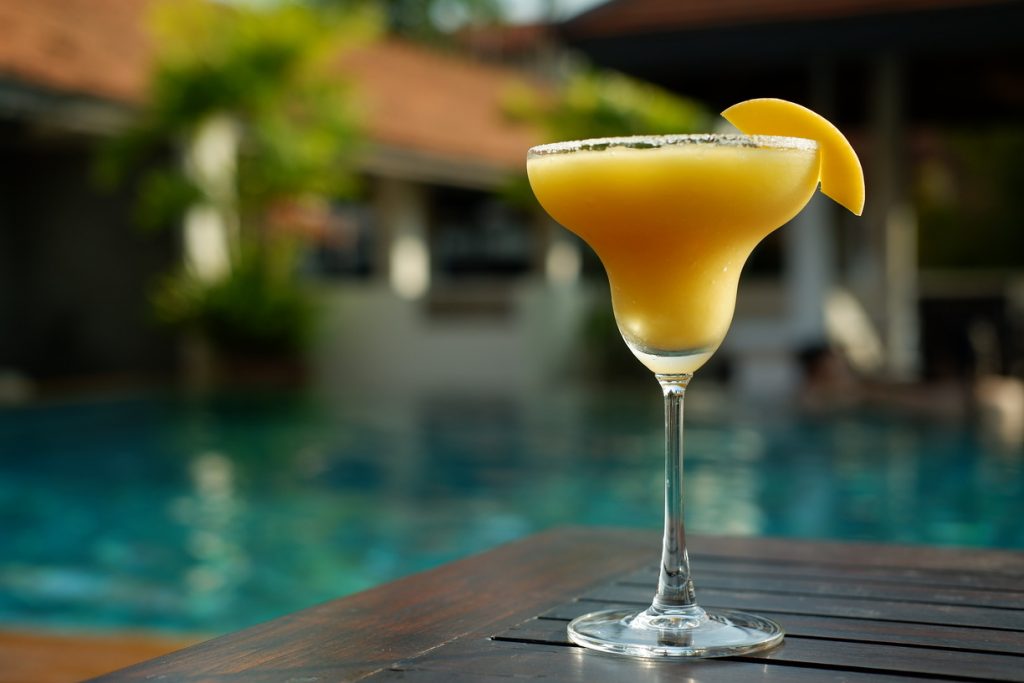 The Best Daiquiri Cocktails To Mix At A Pool Party!